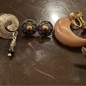 Vintage 1970’s earring lot of 3